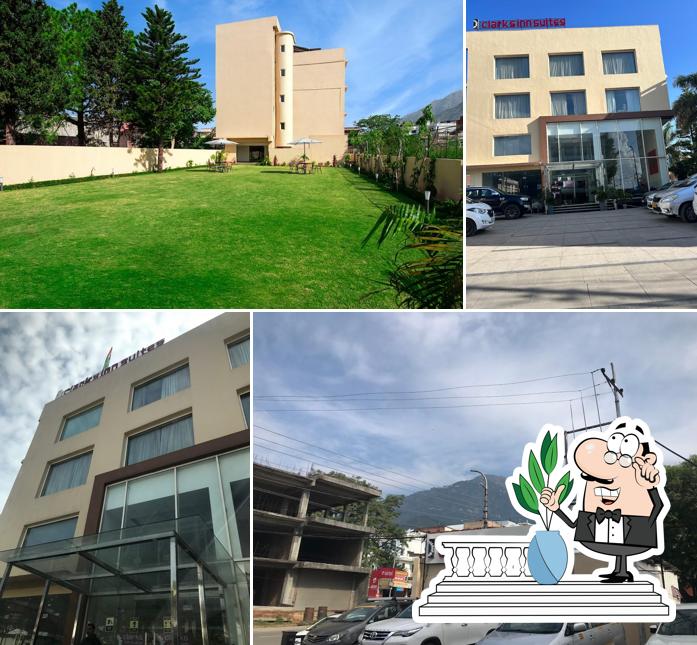 Clarks Inn Suites, Katra