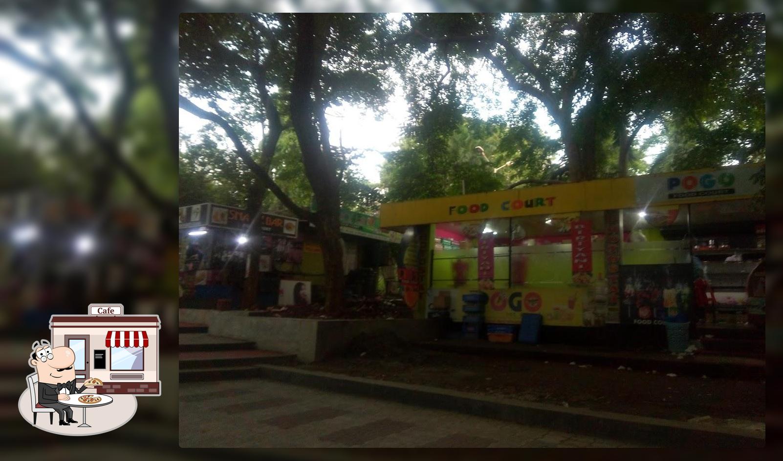 Food Court