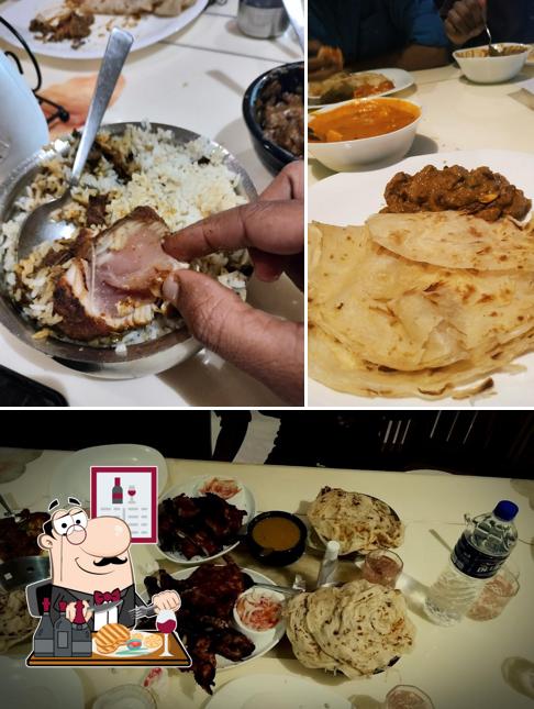 Order meat dishes at Food Fort