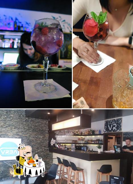 VRBA - Virtual Reality Gin&Tonic Bar se distingue par sa nourriture et intérieur