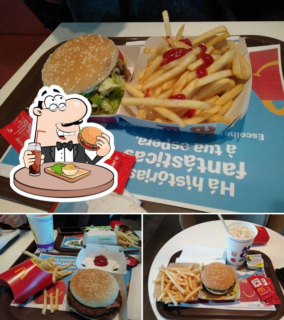 Pide una hamburguesa en McDonald's - Marechal Gomes da Costa
