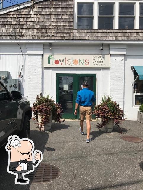 Provisions in Sag Harbor Restaurant menu and reviews