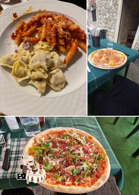 Platti al Pizzeria Ristorante La Cascina