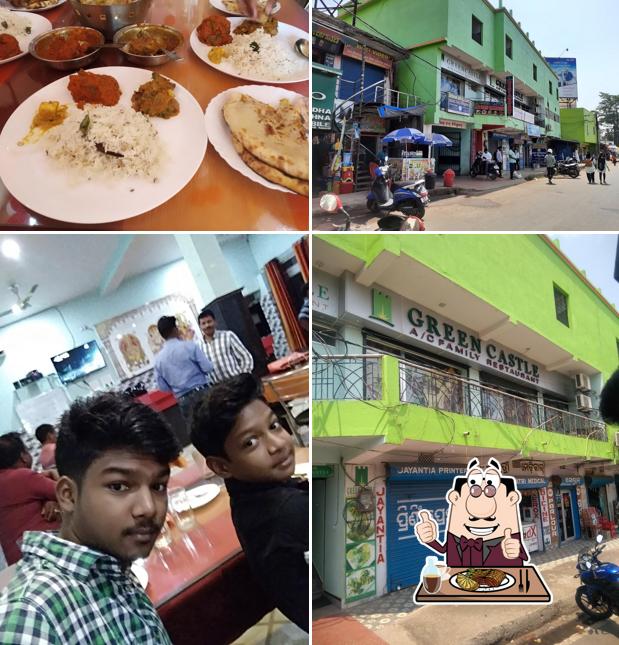 Order meat meals at Green Castle