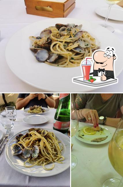 Goditi qualcosa da bere a Osteria L'Ugghiularu