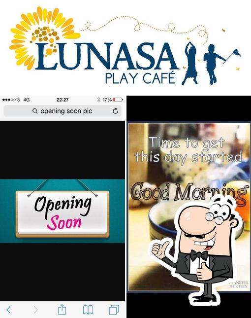 Look at this picture of Lunasa Play Cafe