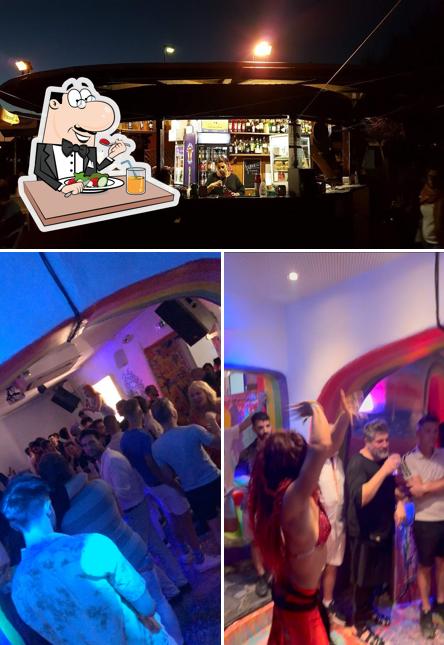 La cibo e bancone da bar del ristorante