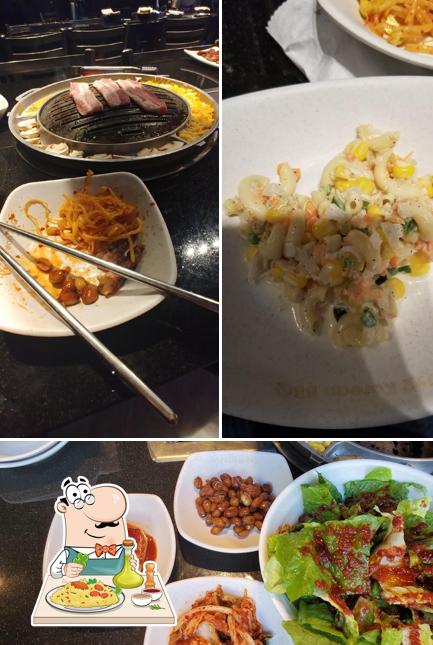 Еда в "D92 Korean BBQ"