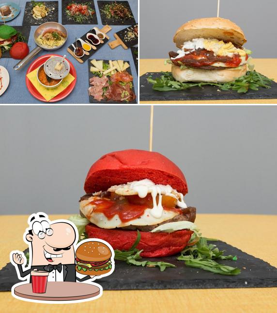 Ordina un hamburger a Ristorante Le Goût - L'arte Dei Sapori