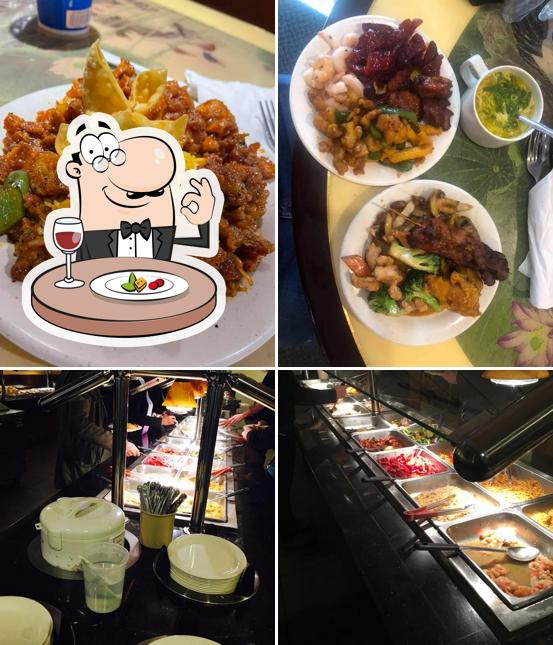 Food at Lucky Buffet