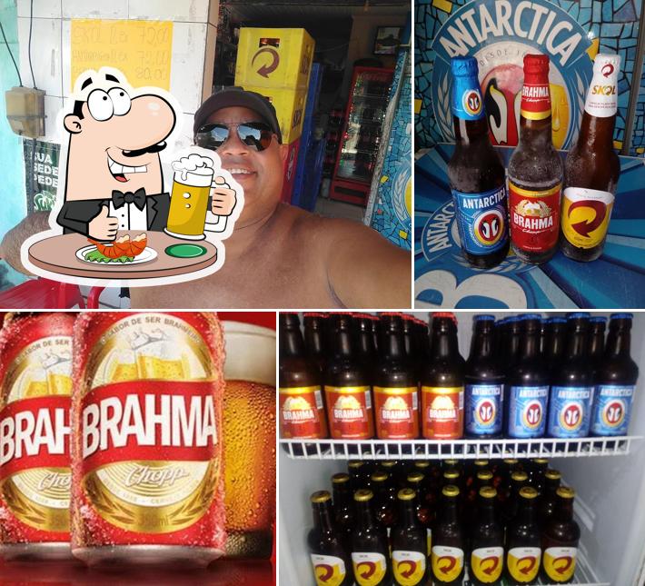 Você pode tomar um copo de cerveja leve ou escura