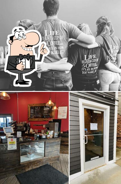 The Grind Coffee House in Manistique Restaurant menu and reviews