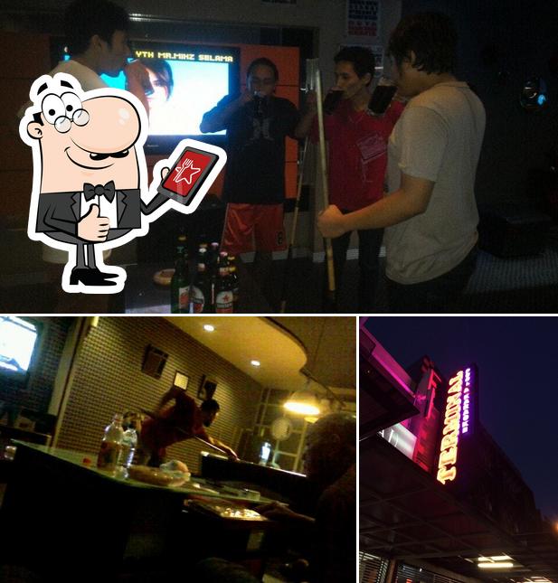 Terminal Pool & Karaoke pub & bar, Surabaya