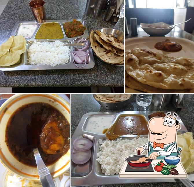 Chicken curry at Akshaya Restaurant