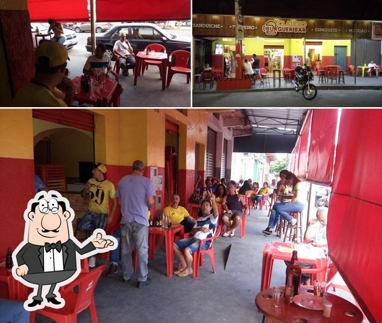 Veja imagens do interior do Cantina Claudio Burguer