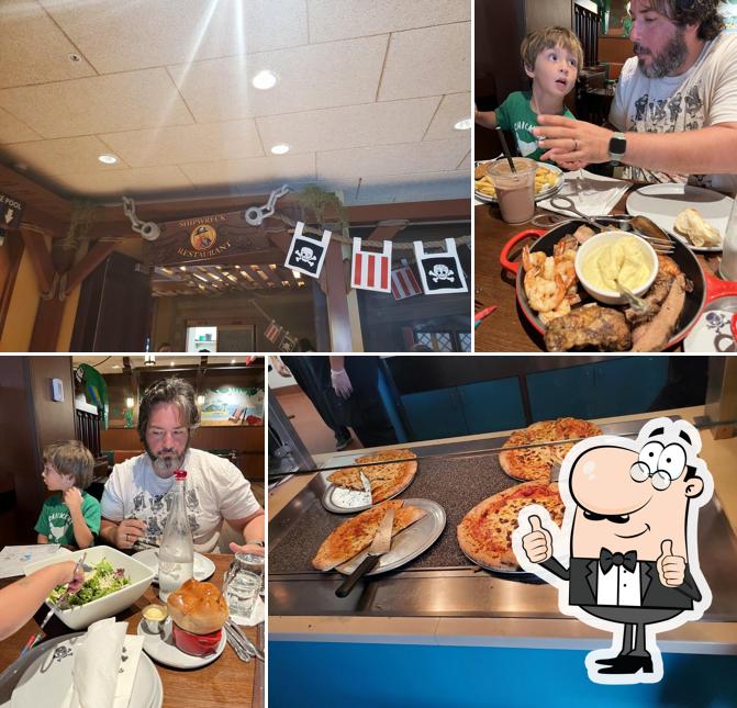 Fun Town Pizza & Pasta Buffet at Legoland in Winter Haven Restaurant