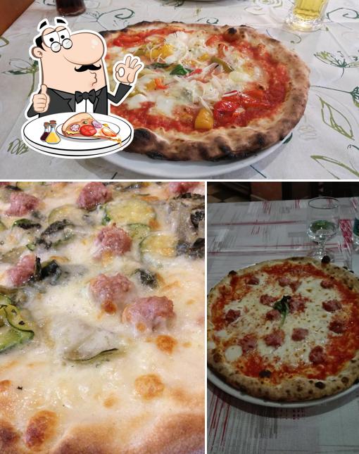 Ordina una pizza a Vesuvio