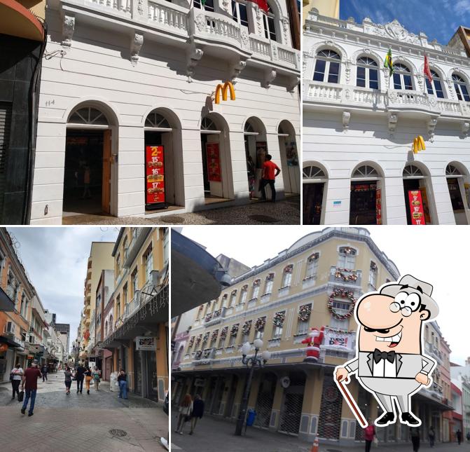 O exterior do McDonald's | Centro