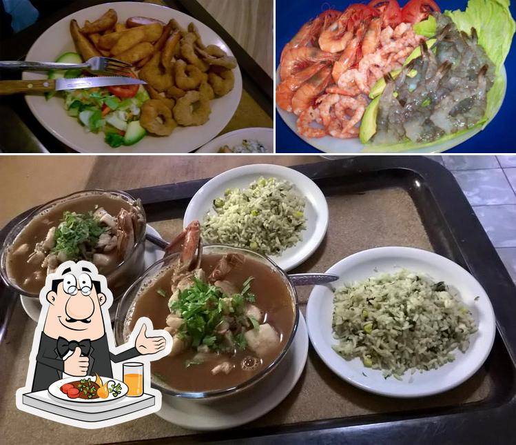 Mariscos Lupis Sánchez restaurant, Ciudad de Allende, Allende 409 centro