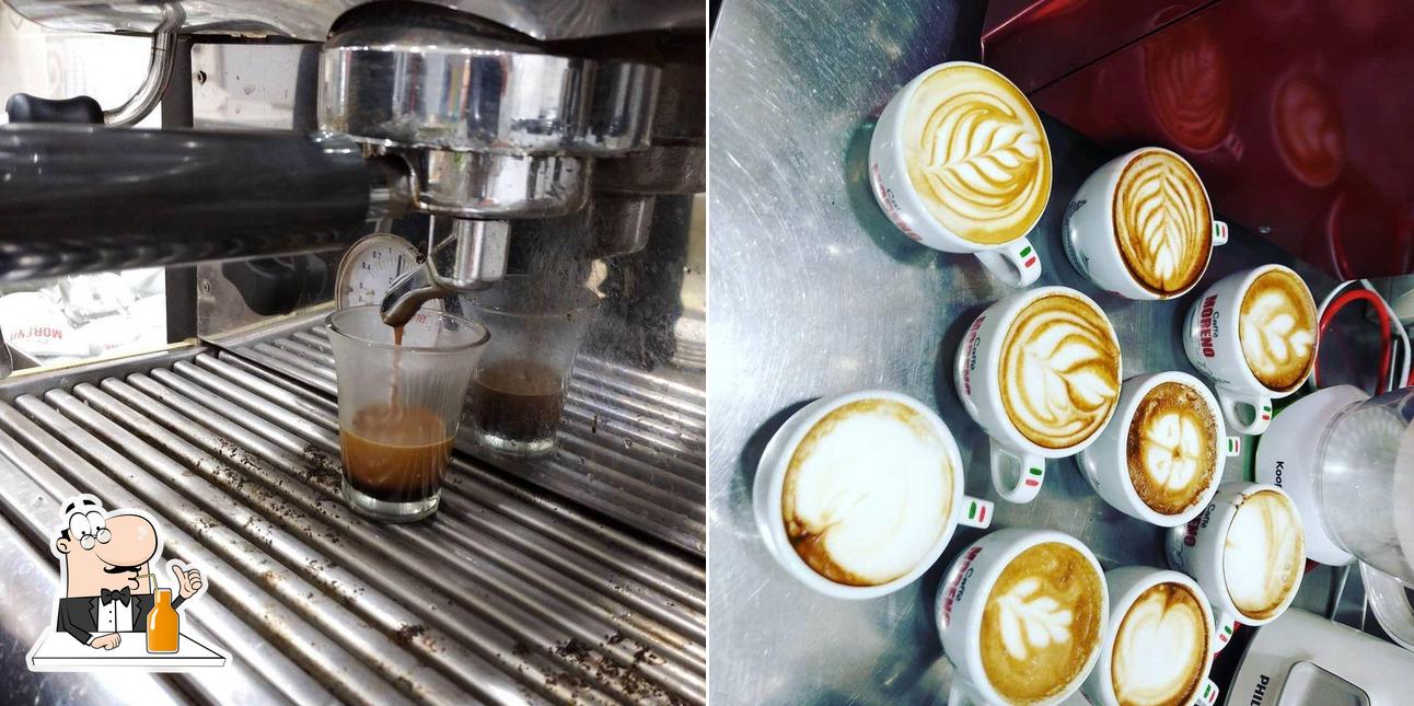 Officina Caffè serve un'ampia gamma di cose da bere