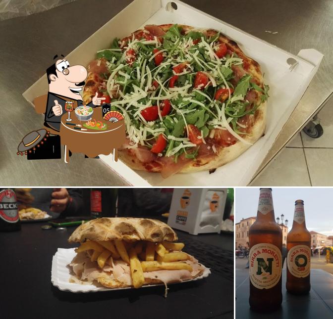 Jetez un coup d’oeil à l’image indiquant la nourriture et bière concernant Pizzeria "JollyRoger"