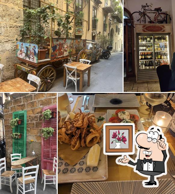 Siediti a un tavolo di La Galleria