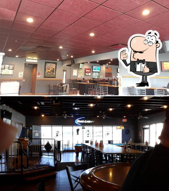 D2 Sports Pub, 2571 Packerland Dr in Green Bay Restaurant menu and