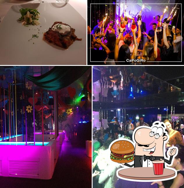 Ordina un hamburger a CaPoGiRo Joy Club