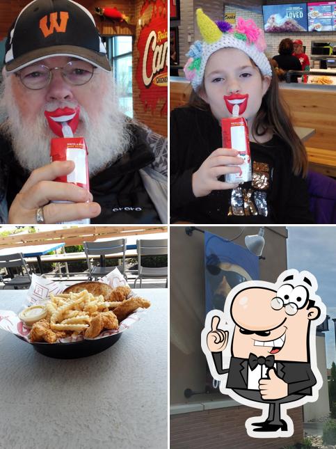 Raising Cane's Chicken Fingers in Chillicothe Restaurant menu and reviews