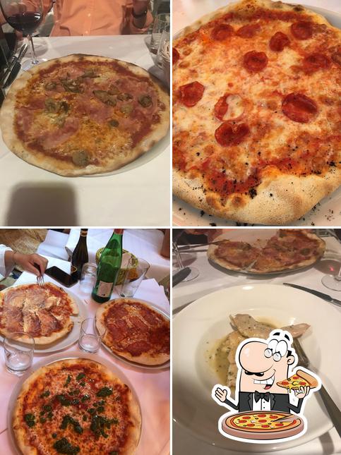 Pick pizza at Ristorante Vulnetia