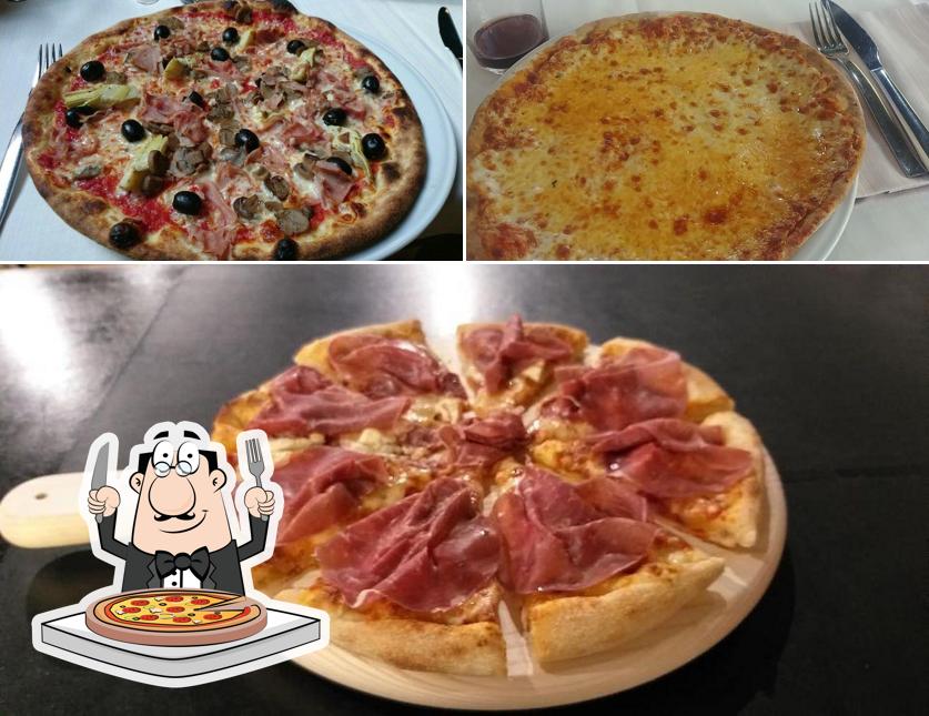 Ordina una pizza a Ristorante Pizzeria La Staffa