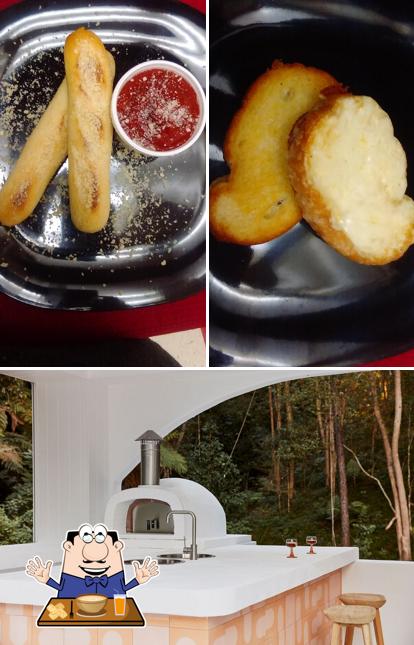 Pizza Oven in Kingsford Restaurant menu and reviews