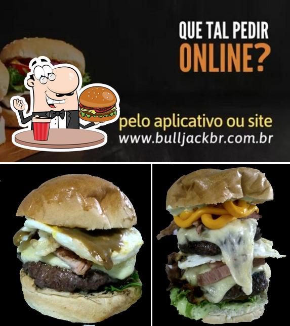 Experimente um hambúrguer no BULL JACK