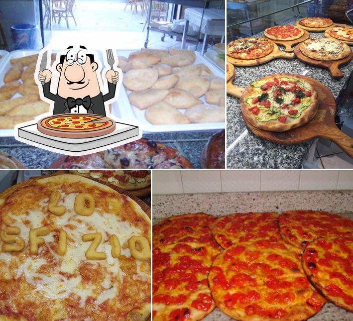 Scegli una pizza a Pizzeria Rosticceria Lo Sfizio a Brindisi
