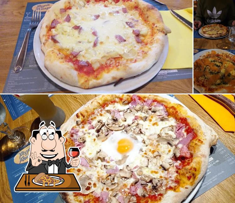 Choisissez des pizzas à Pizzeria Romagnola