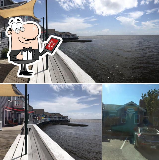 Sunset Ice Cream and Cappuccino in Duck Restaurant reviews