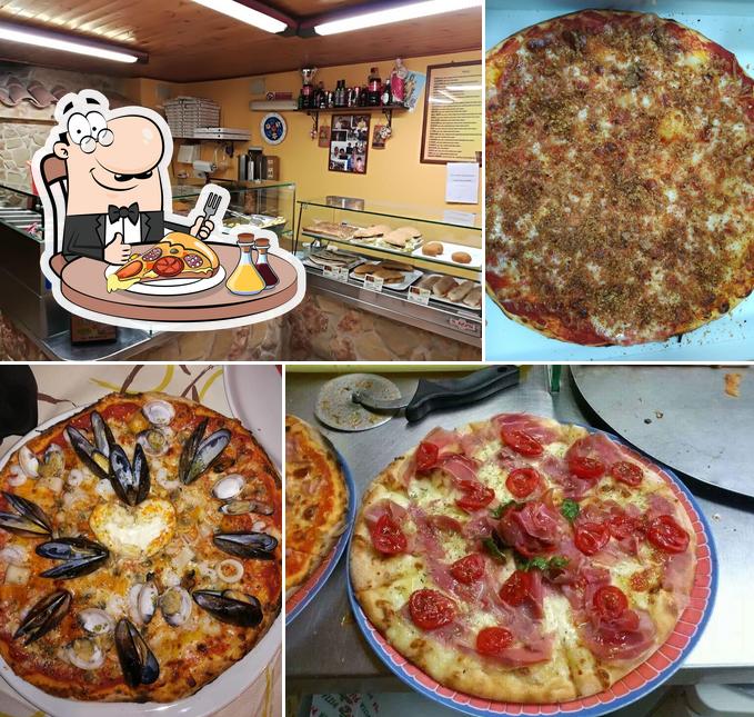 Ordina tra le svariate varianti di pizza