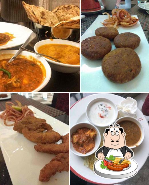 Meals at The Creative Kitchen - Radisson Noida