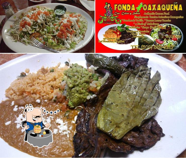 Food at Fonda Oaxaqueña