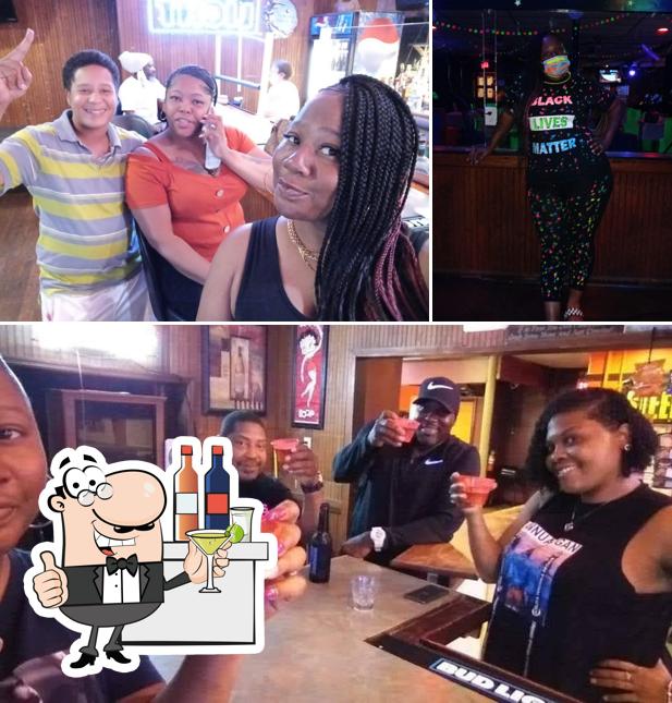 Sugar's Lounge in Dayton Restaurant reviews
