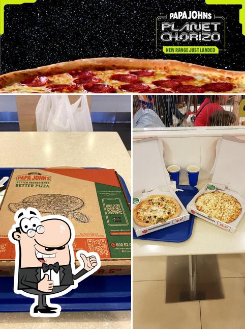 Papa John's Pizza Mall of the Emirates pizzeria, Dubai, Mall of