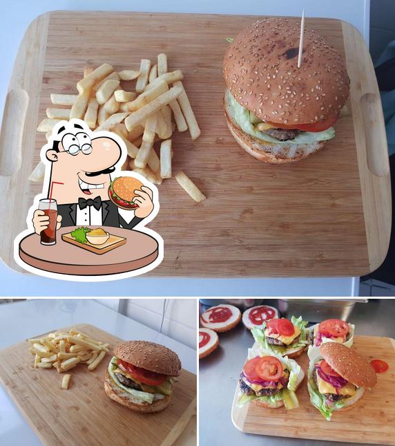Fast Food Boutique Buftea - Studio’s burgers will cater to satisfy a variety of tastes