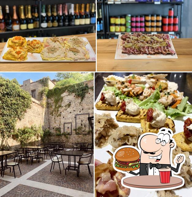 Prova un hamburger a Bottega d'Acqua