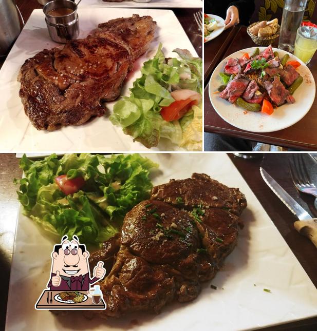 Prenez des plats à base de viande à Café Cambronne