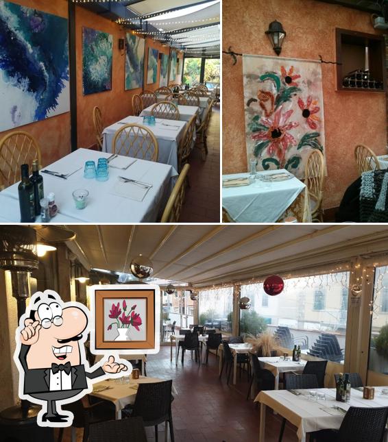 Gli interni di Ghostbuster ristorante pizzeria