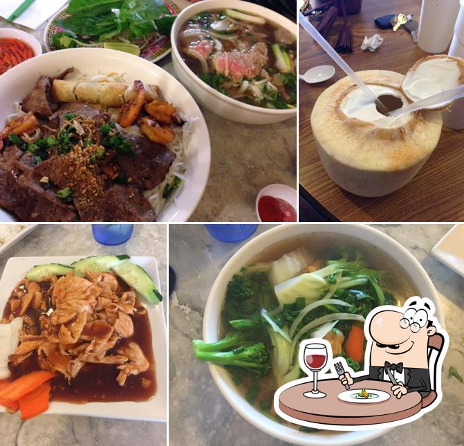 Food at Khải Hoàn Restaurant