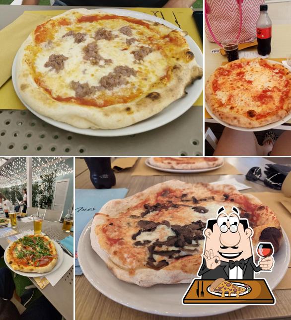 Ordina una pizza a Ristorante - Bar - Bagno Ines 48