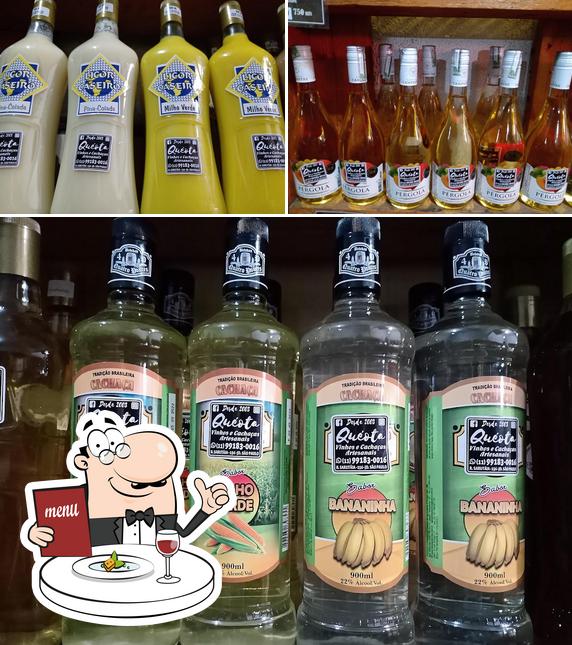 Comida em Quéotra Vinhos e cachaças artesanais