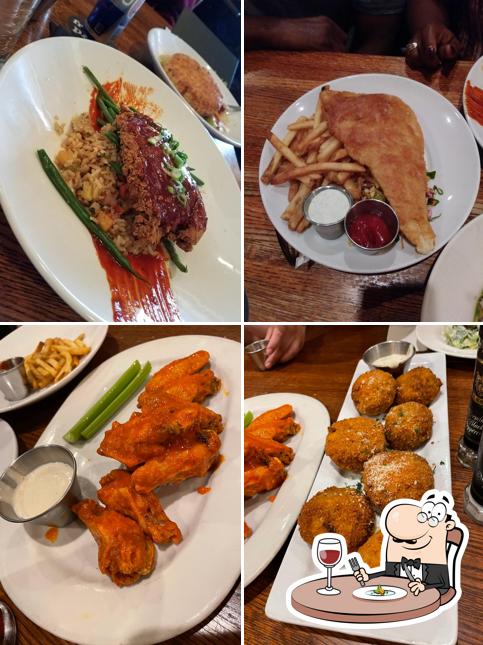 Best restaurants with outdoor seating in Eagan, autumn 2023