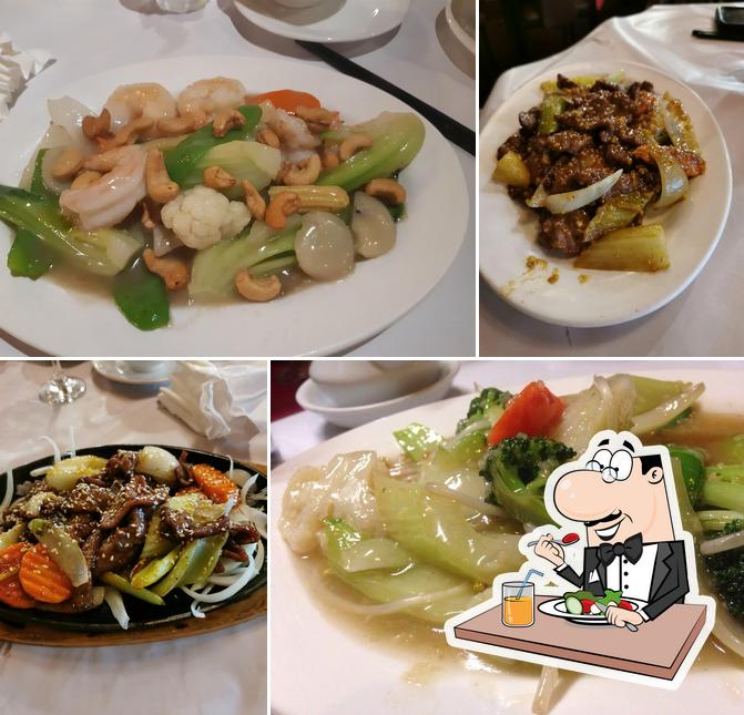 Блюда в "Mei Ling Chinese Restaurant"